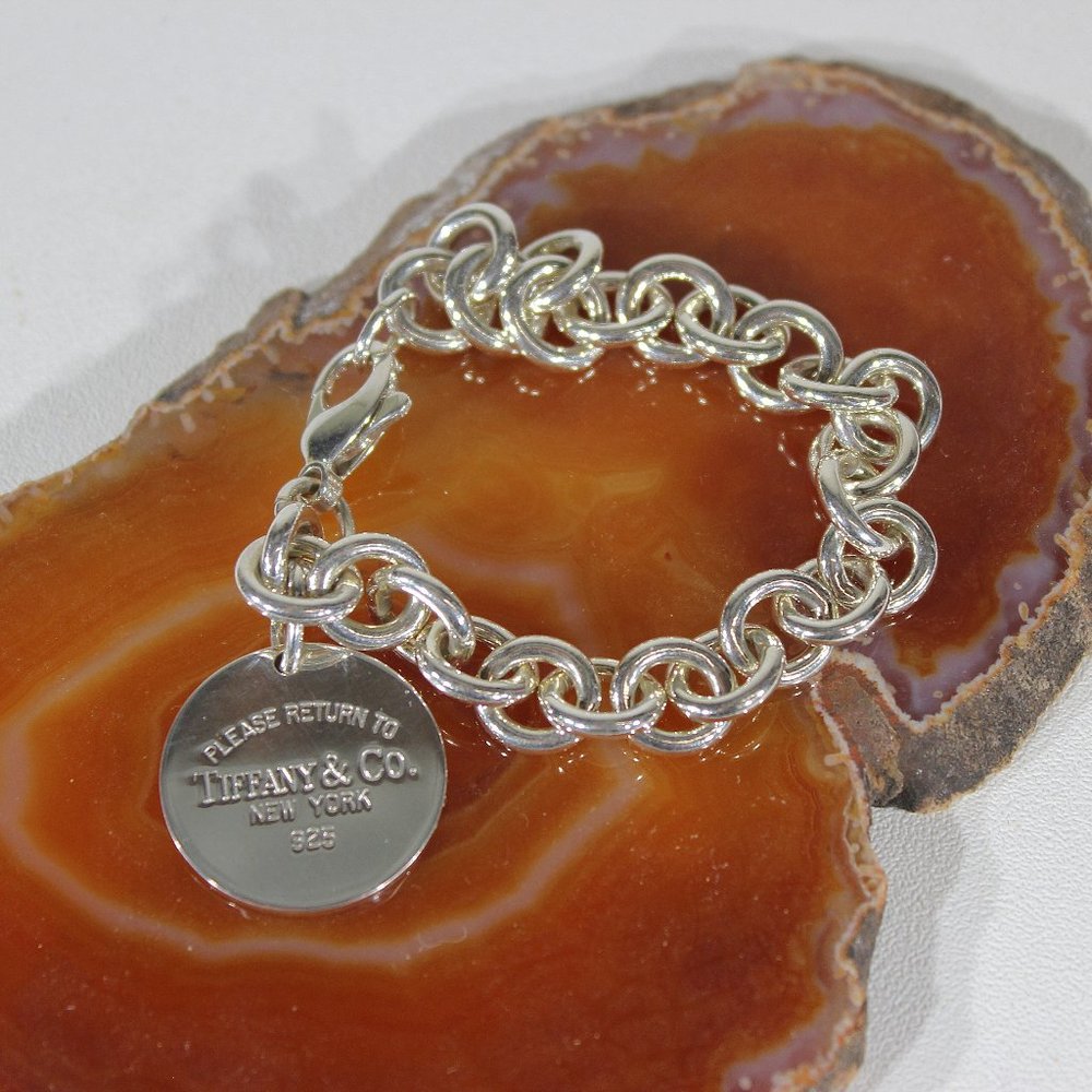 TIFFANY & CO. Return To Tiffany Round Tag Charm Bracelet